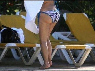 Kim kardashian big butt rodada ass bikini sexy bendover