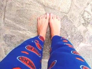 Os pés de emmy rossum de instagram