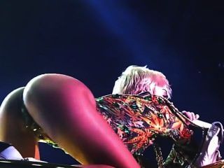 Miley cyrus hot 2
