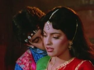Aamir khan dá juhi um hickey tum mero ho quente beijando scenes.mp4