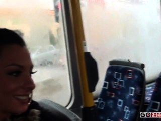 Lindsey olsen burro fodido no ônibus público