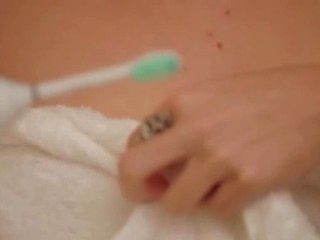 Masturbação com escova de dentes
